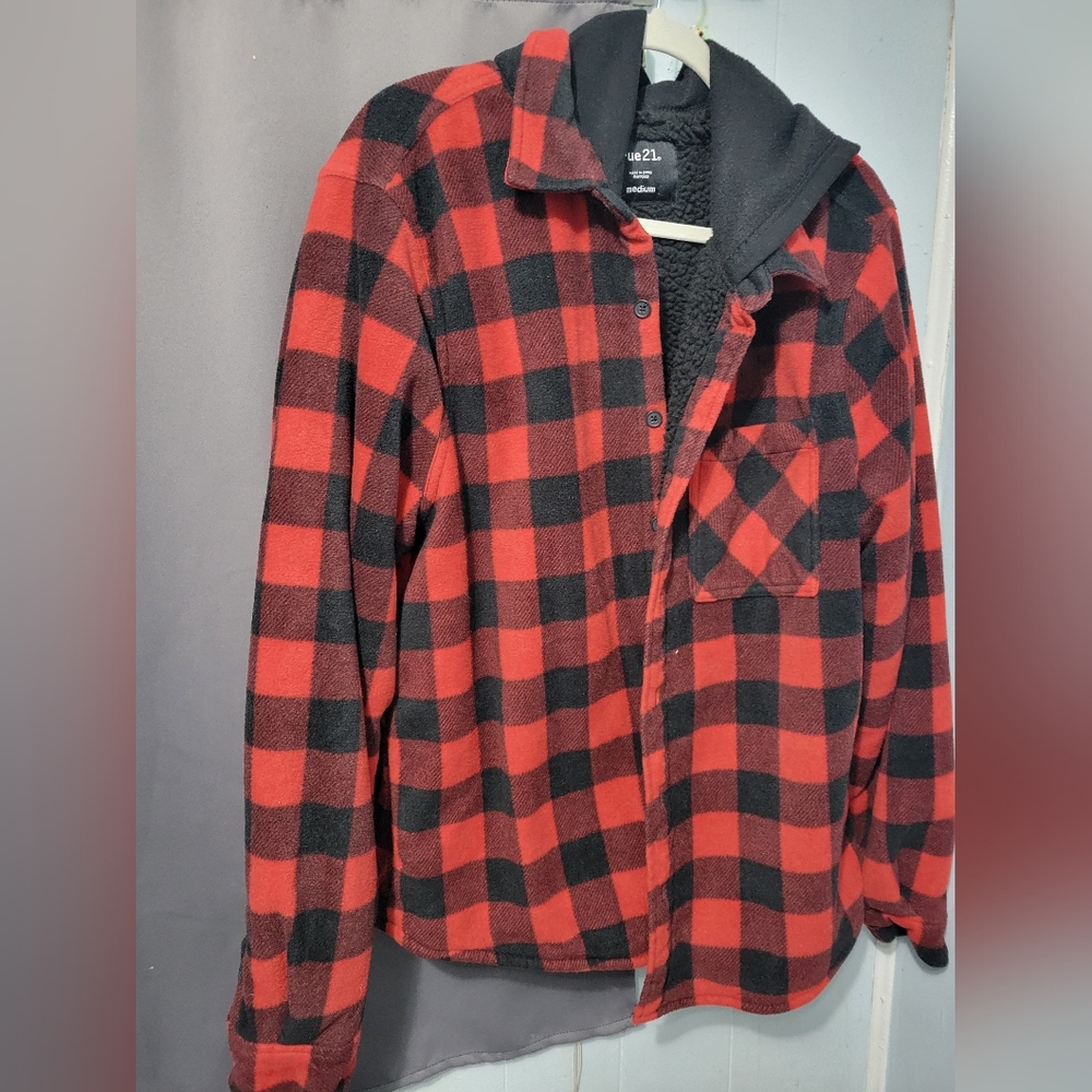 Button up sweater flannel. Rue21 Size M red and black